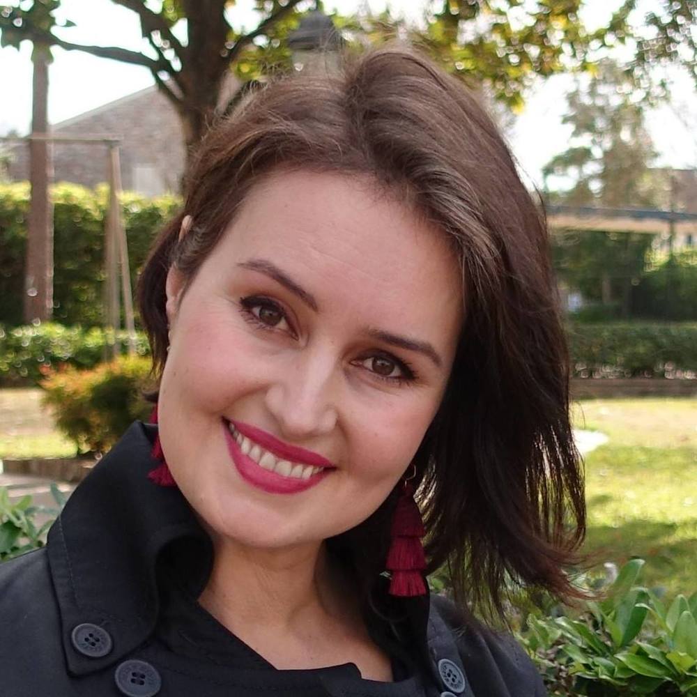 Meet your Posher, Lea